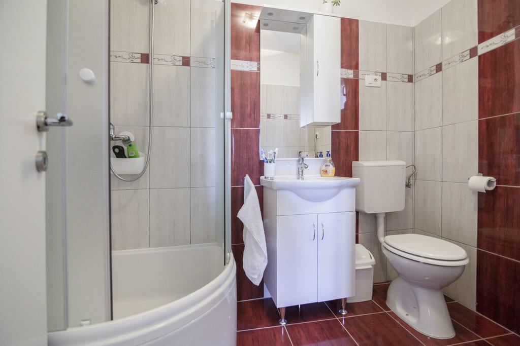 Apartman Jurica 코미자 외부 사진